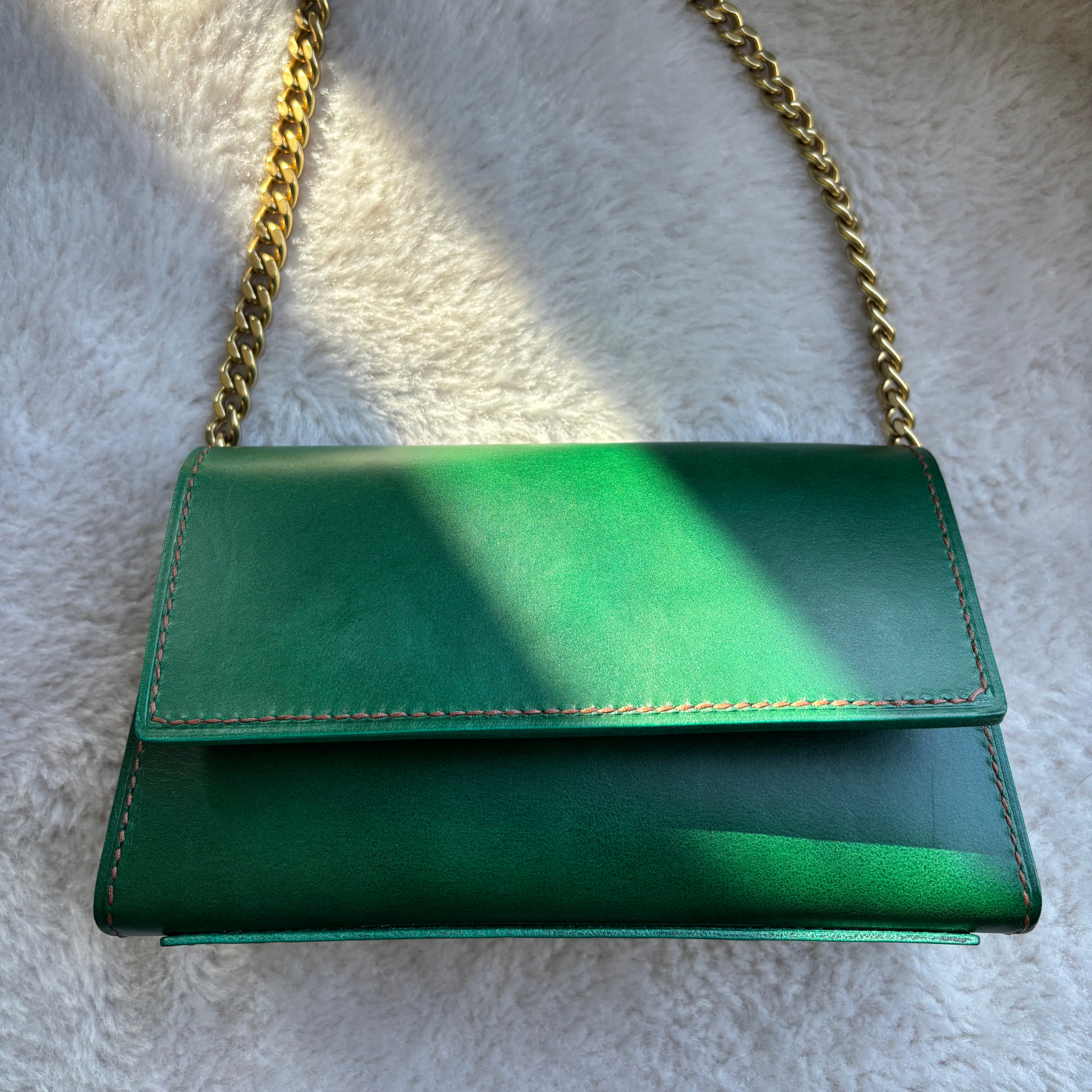 Icona Shoulder Bag: Two Toned