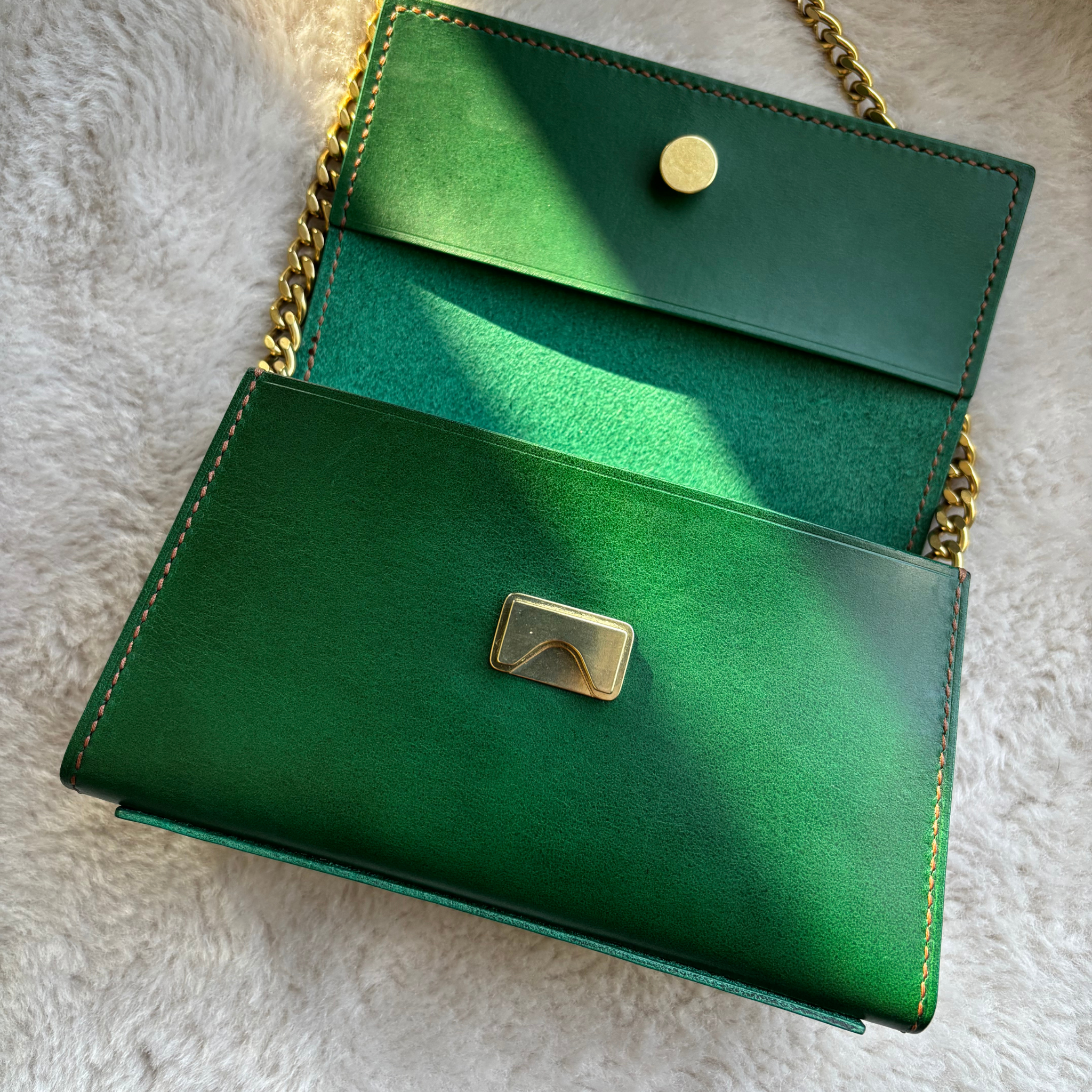 Icona Shoulder Bag: Two Toned